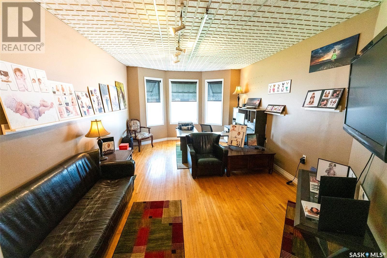 70 Stadacona Street W, Moose Jaw, Saskatchewan  S6H 1Z1 - Photo 4 - SK000262