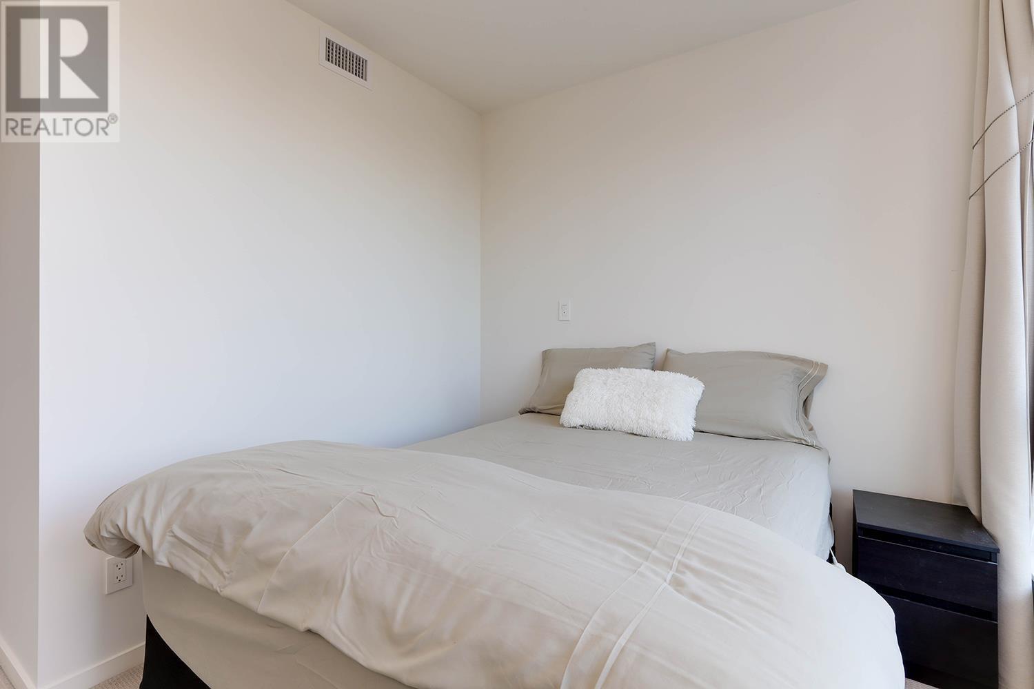 Listing Picture 18 of 39 : 520 8488 CORNISH STREET, Vancouver / 溫哥華 - 魯藝地產 Yvonne Lu Group - MLS Medallion Club Member