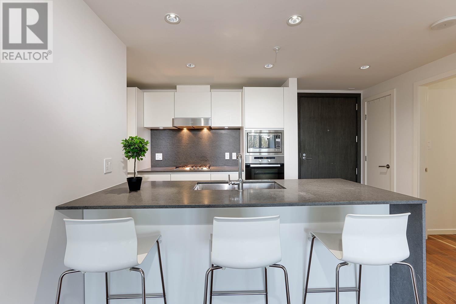 Listing Picture 13 of 39 : 520 8488 CORNISH STREET, Vancouver / 溫哥華 - 魯藝地產 Yvonne Lu Group - MLS Medallion Club Member