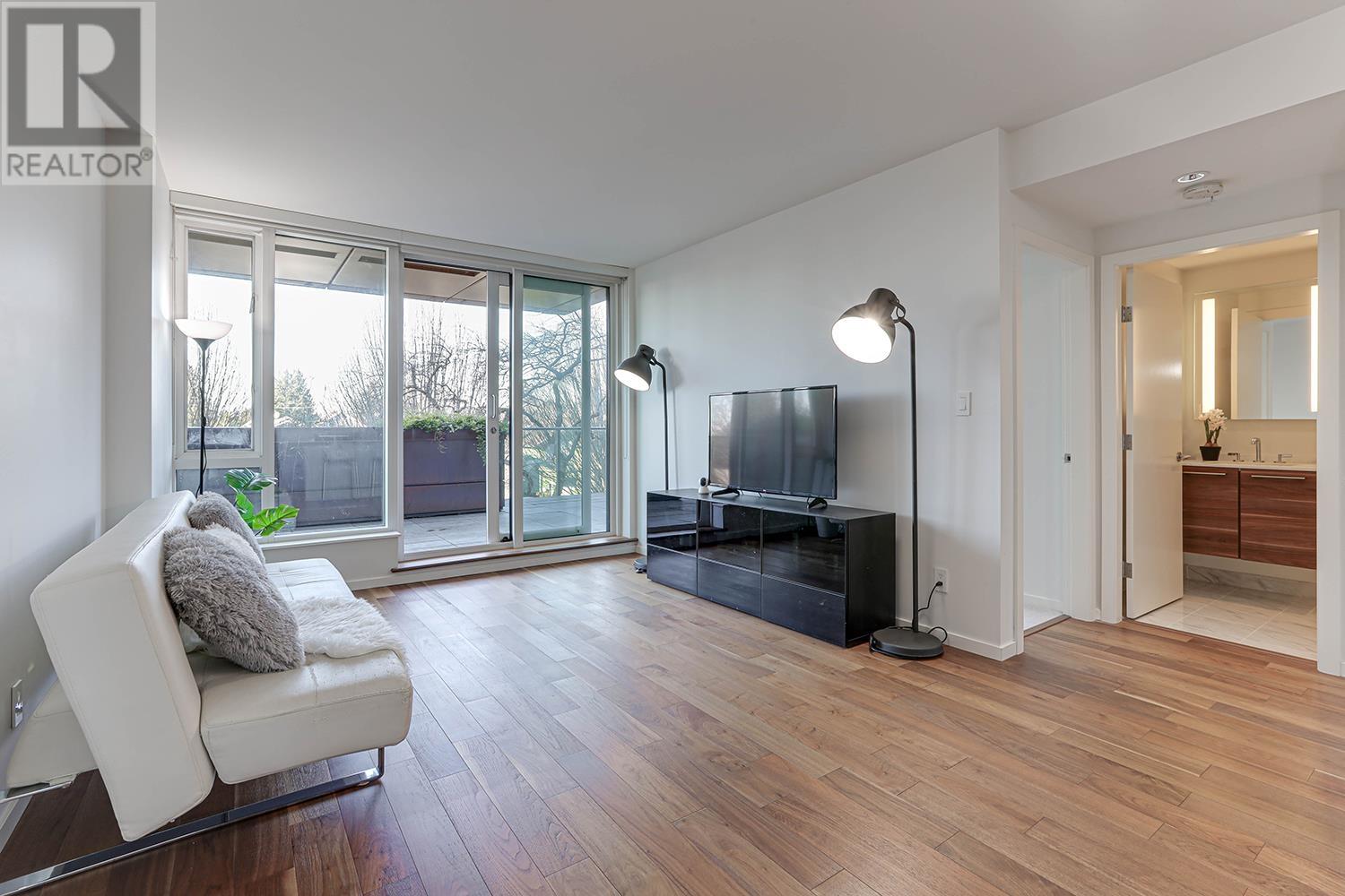 Listing Picture 7 of 39 : 520 8488 CORNISH STREET, Vancouver / 溫哥華 - 魯藝地產 Yvonne Lu Group - MLS Medallion Club Member