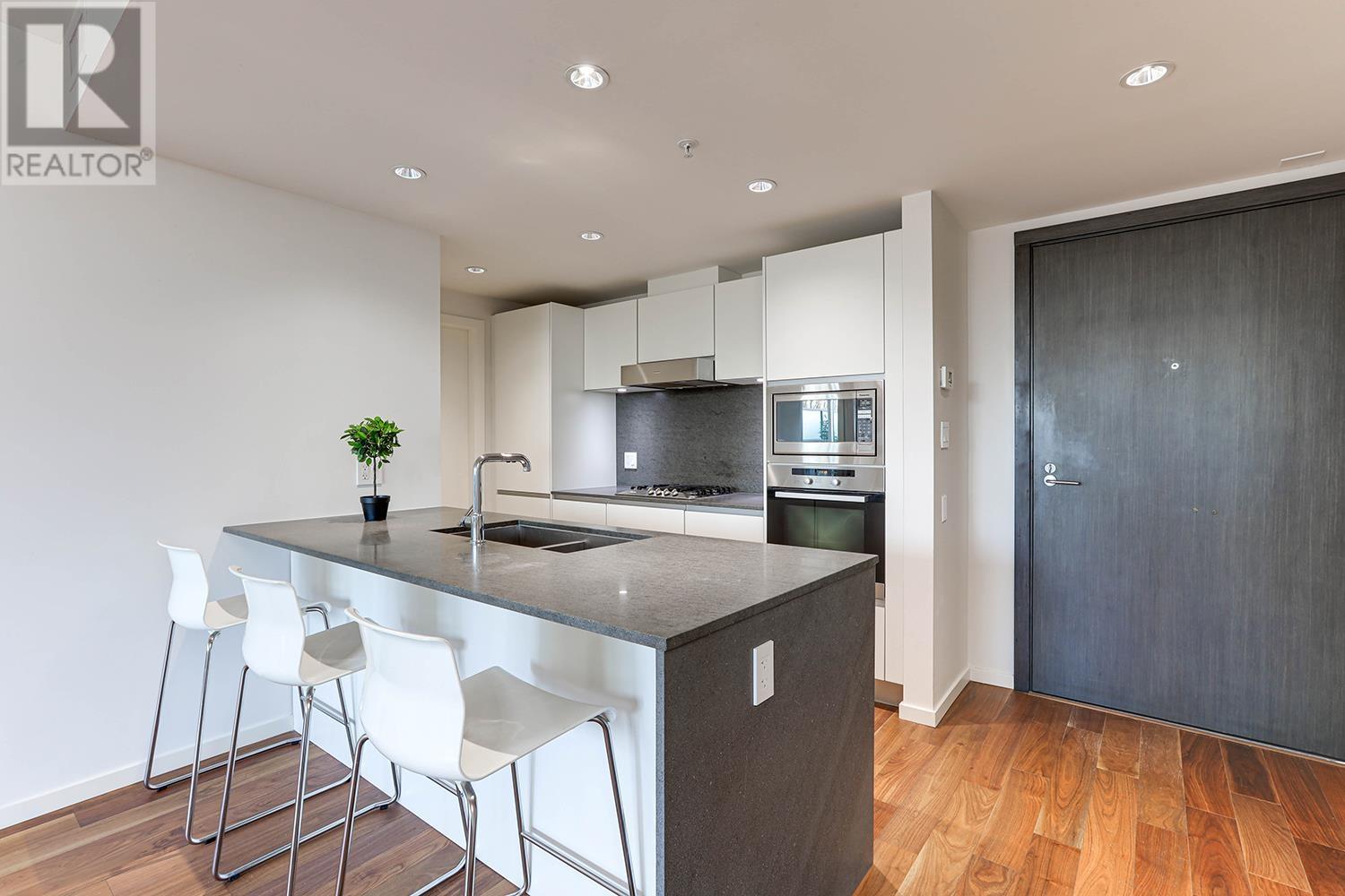 Listing Picture 12 of 39 : 520 8488 CORNISH STREET, Vancouver / 溫哥華 - 魯藝地產 Yvonne Lu Group - MLS Medallion Club Member