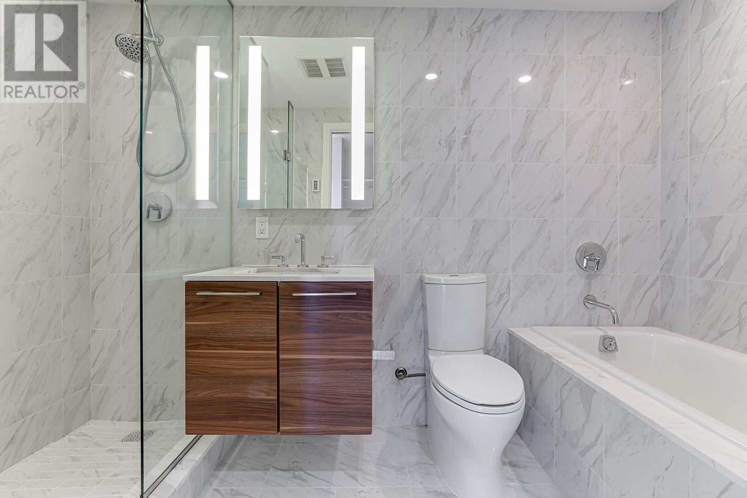 Listing Picture 21 of 39 : 520 8488 CORNISH STREET, Vancouver / 溫哥華 - 魯藝地產 Yvonne Lu Group - MLS Medallion Club Member