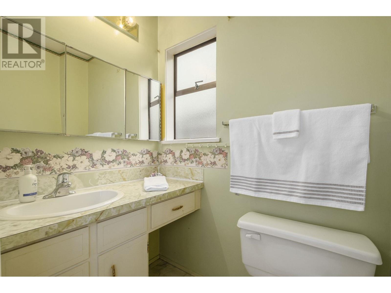 1050 Heywood Street, North Vancouver, British Columbia  V7L 1H3 - Photo 11 - R2983589