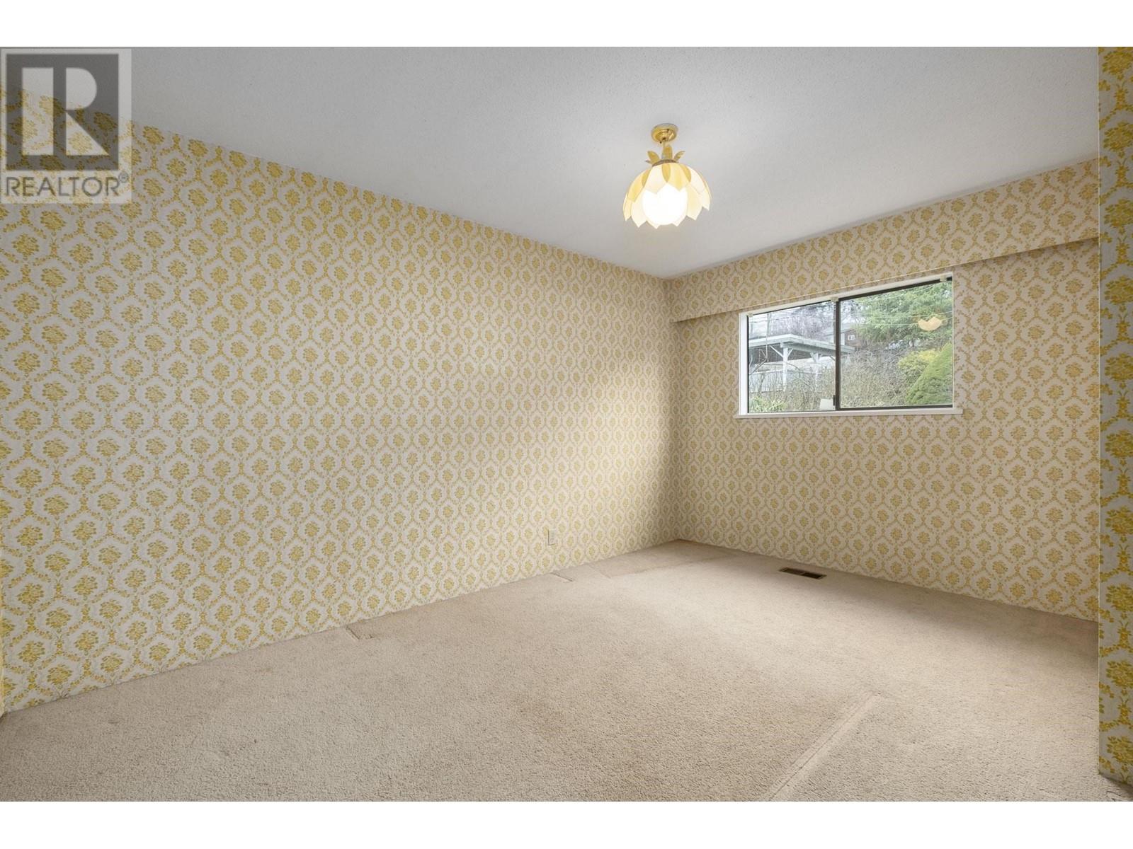 1050 Heywood Street, North Vancouver, British Columbia  V7L 1H3 - Photo 12 - R2983589