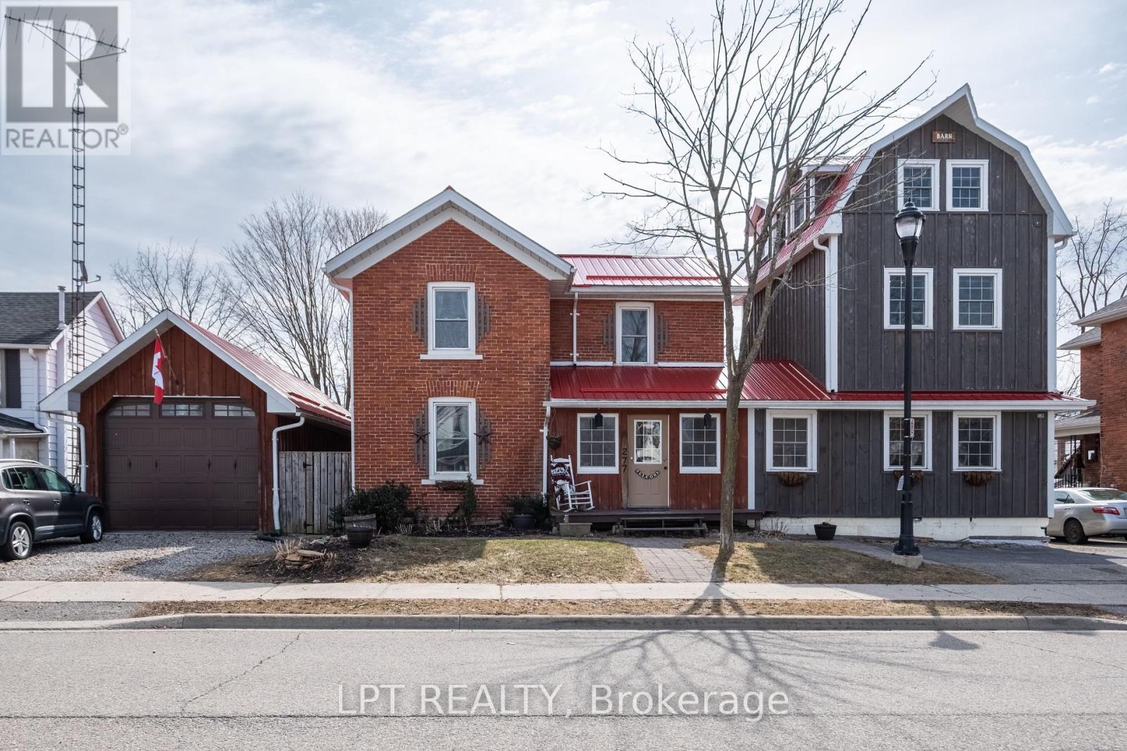 277 Brock Street, Gananoque, Ontario  K7G 1K5 - Photo 1 - X12051892
