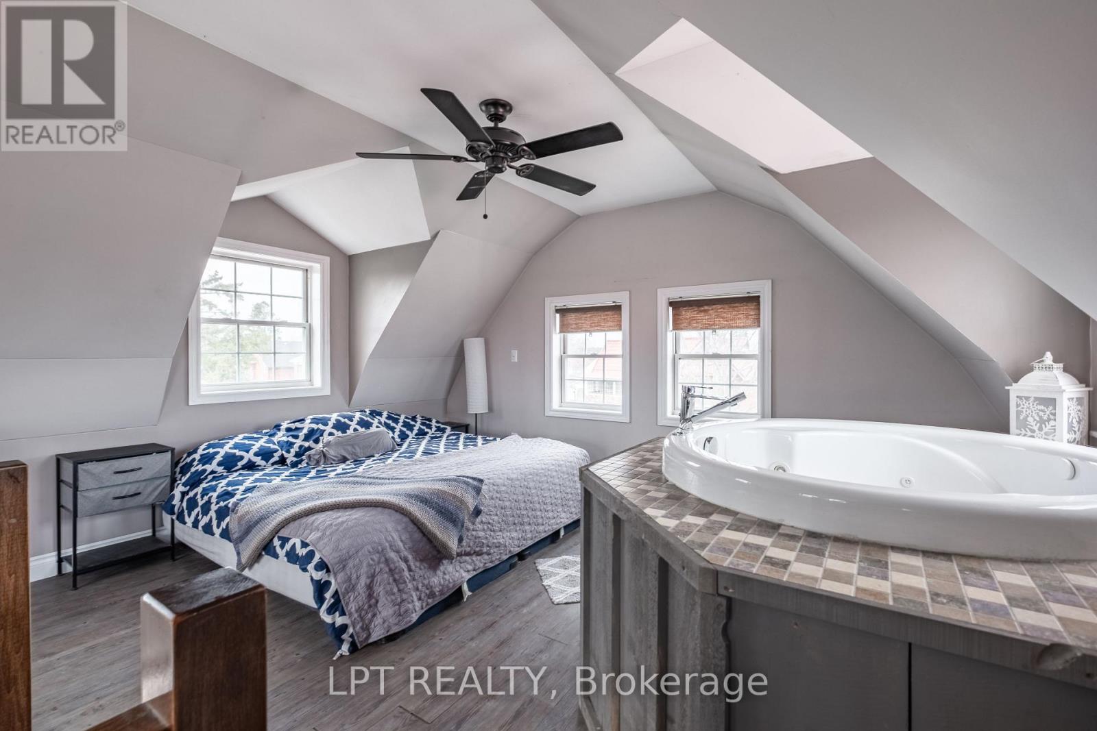277 Brock Street, Gananoque, Ontario  K7G 1K5 - Photo 14 - X12051892