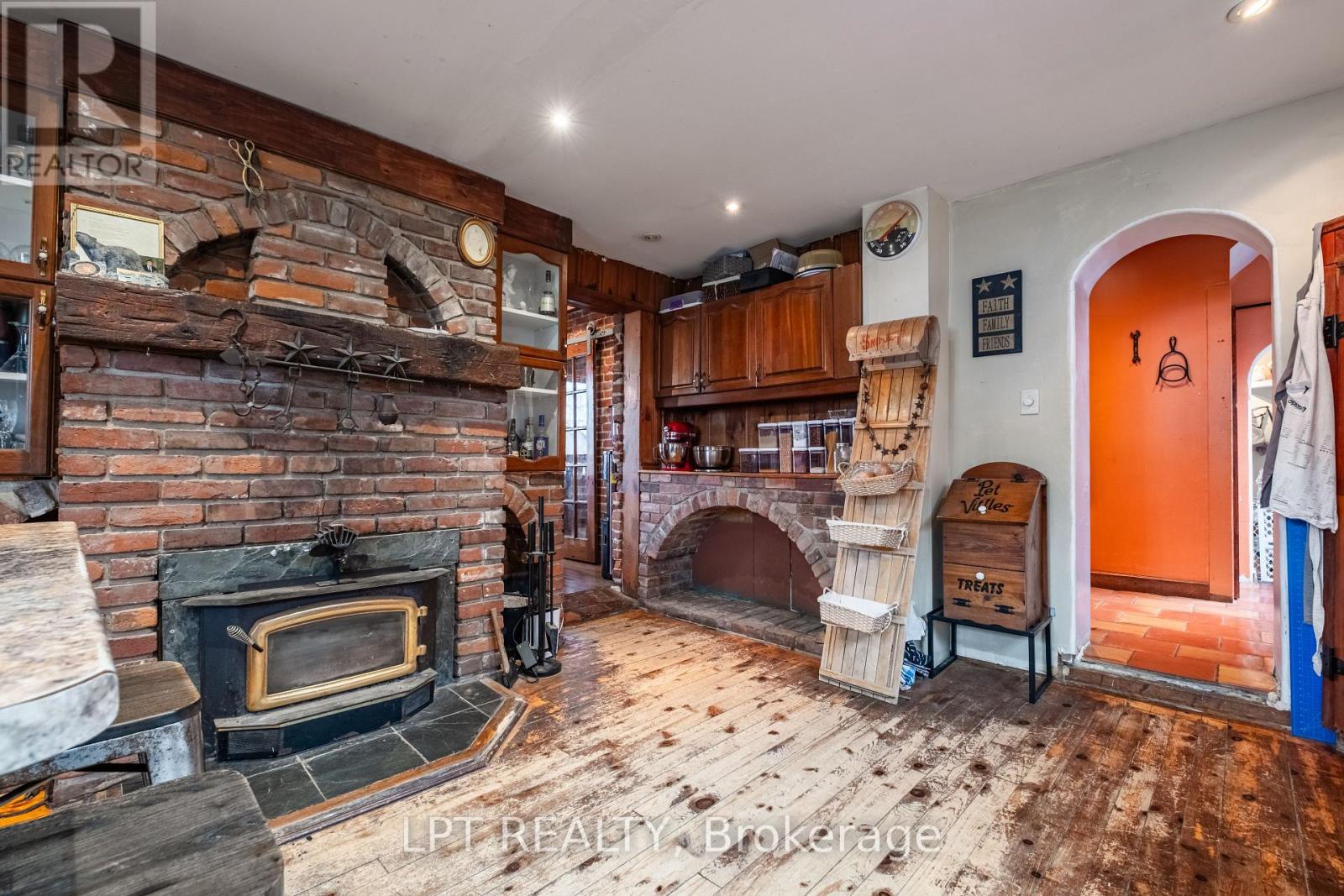 277 Brock Street, Gananoque, Ontario  K7G 1K5 - Photo 24 - X12051892
