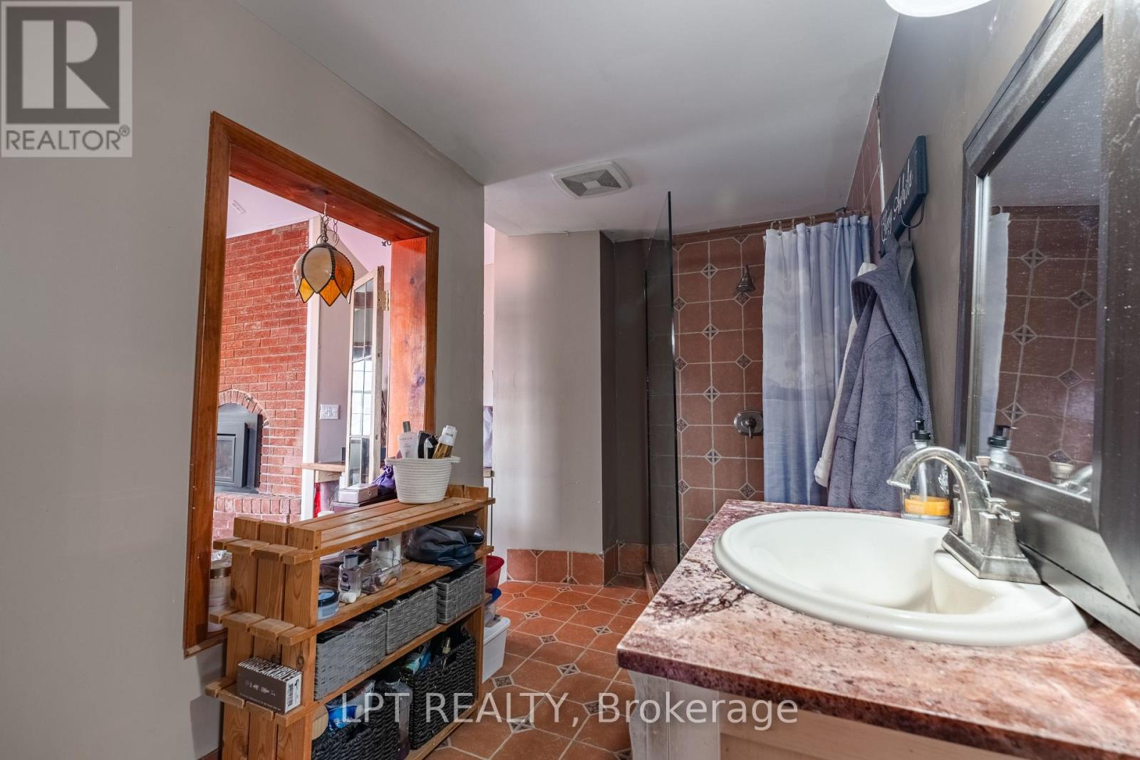 277 Brock Street, Gananoque, Ontario  K7G 1K5 - Photo 28 - X12051892