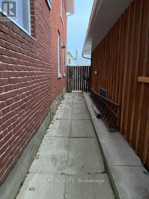 277 Brock Street, Gananoque, Ontario  K7G 1K5 - Photo 34 - X12051892