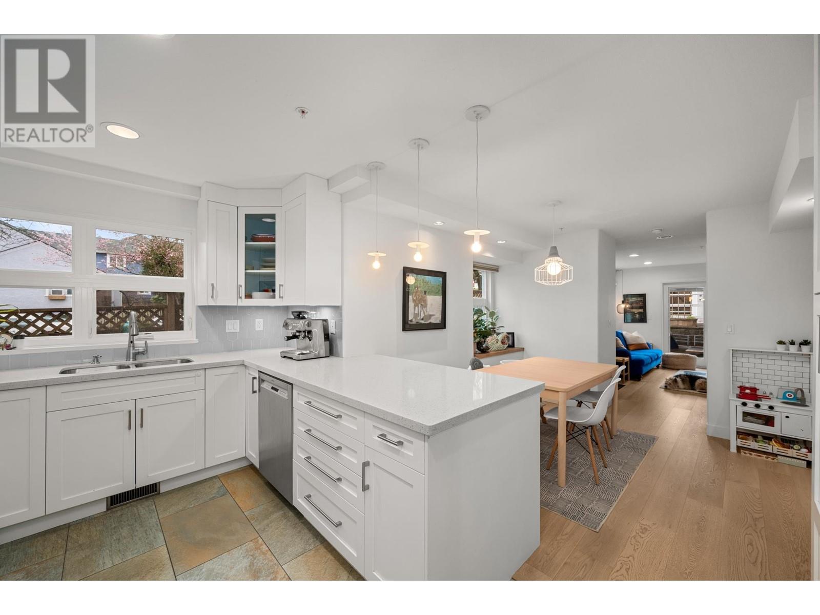 3203 Manitoba Street, Vancouver, British Columbia  V5Y 3Z9 - Photo 8 - R2983770