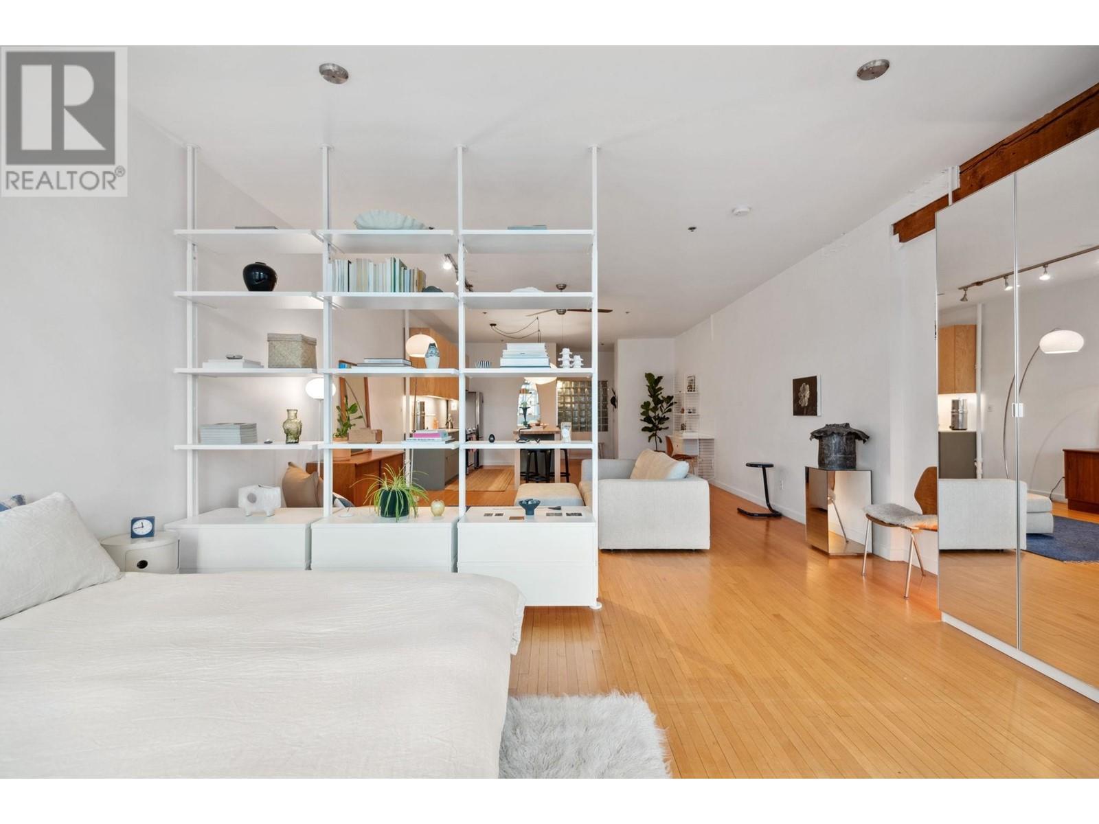 209 2556 E Hastings Street, Vancouver, British Columbia  V5K 1Z3 - Photo 13 - R2983777