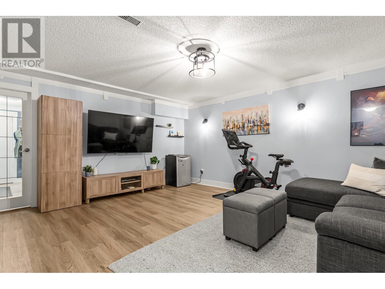 111 9061 Horne Street, Burnaby, British Columbia  V3N 4L2 - Photo 18 - R2983796