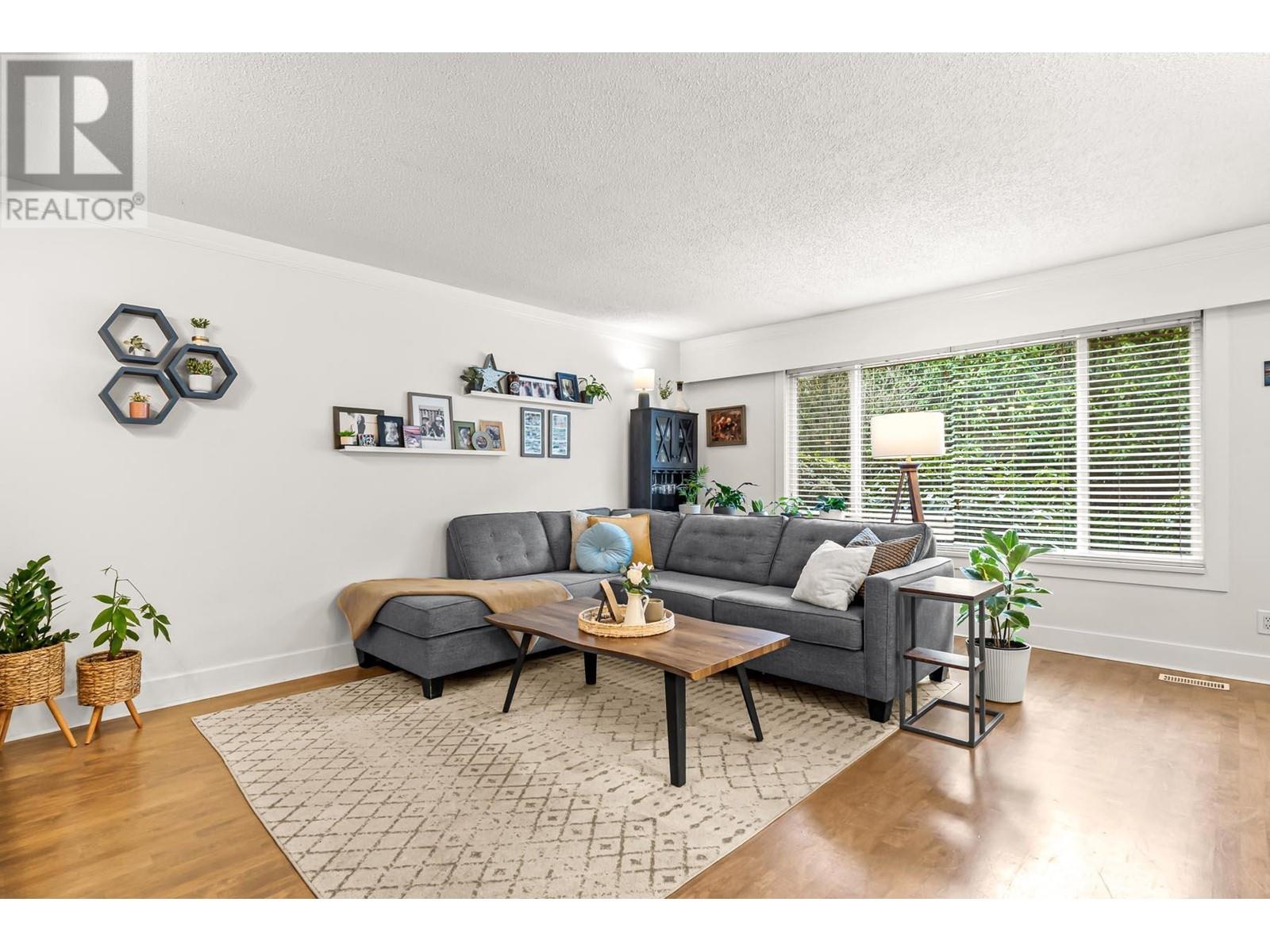 111 9061 Horne Street, Burnaby, British Columbia  V3N 4L2 - Photo 6 - R2983796