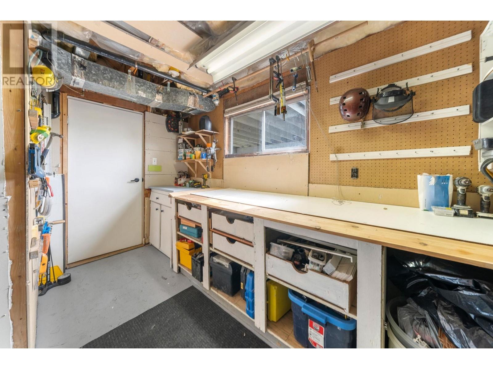 245 E 28th Street, North Vancouver, British Columbia  V7N 1C1 - Photo 33 - R2983785