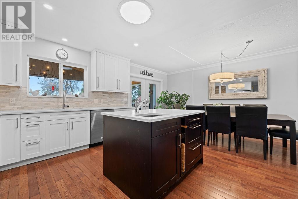549 W 22nd Street, North Vancouver, British Columbia  V7M 2A6 - Photo 11 - R2983791