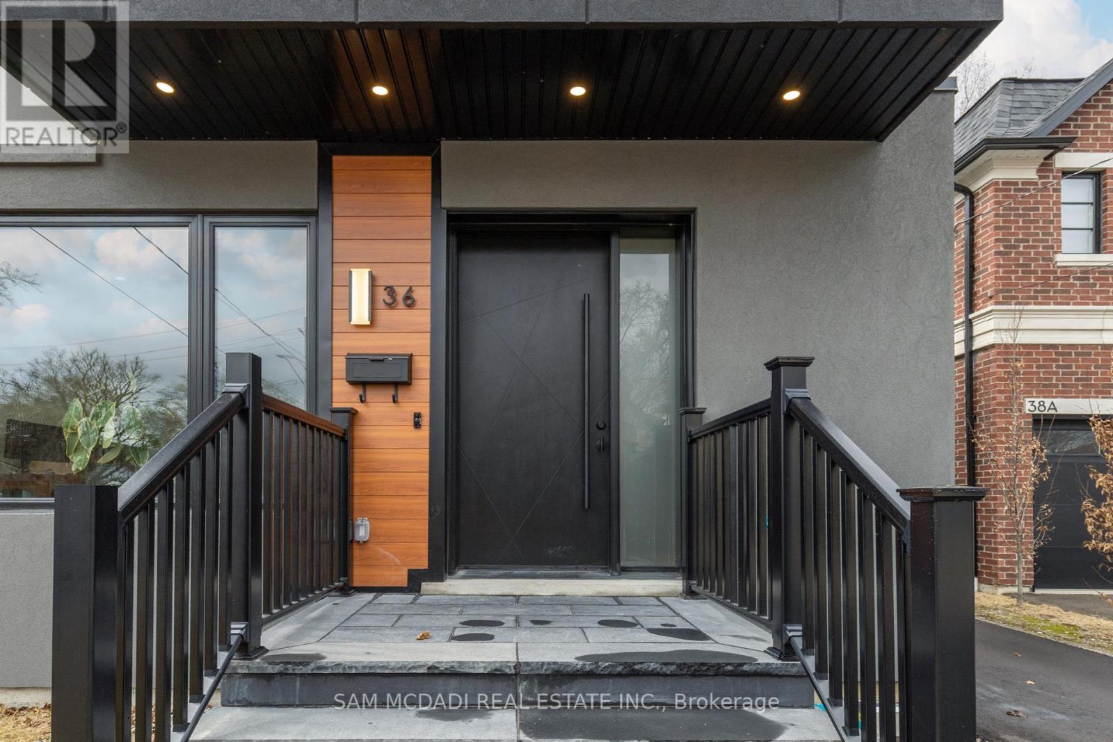 Property at 36 MAPLE AVENUE N image 2