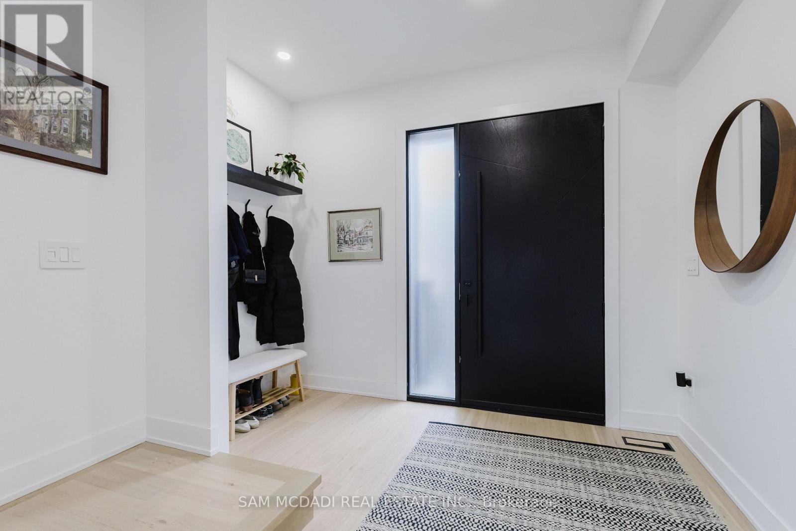Property at 36 MAPLE AVENUE N image 3