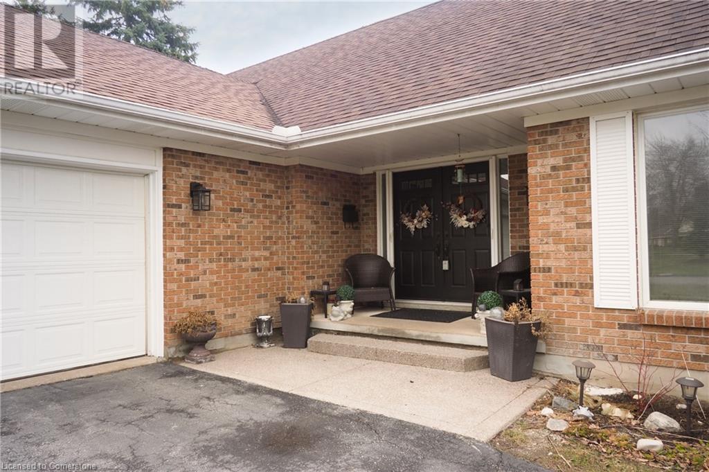 Property at 310 ROXTON Drive image 2