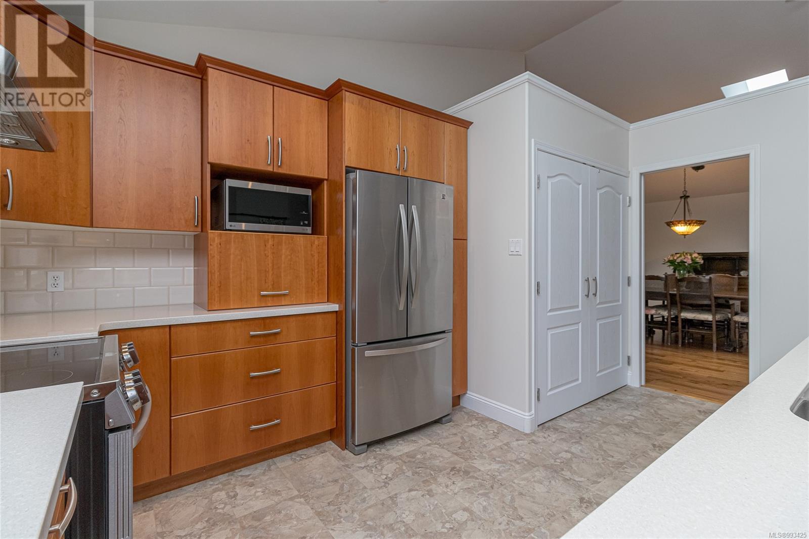 Property at 27 5980 Jaynes Rd image 4