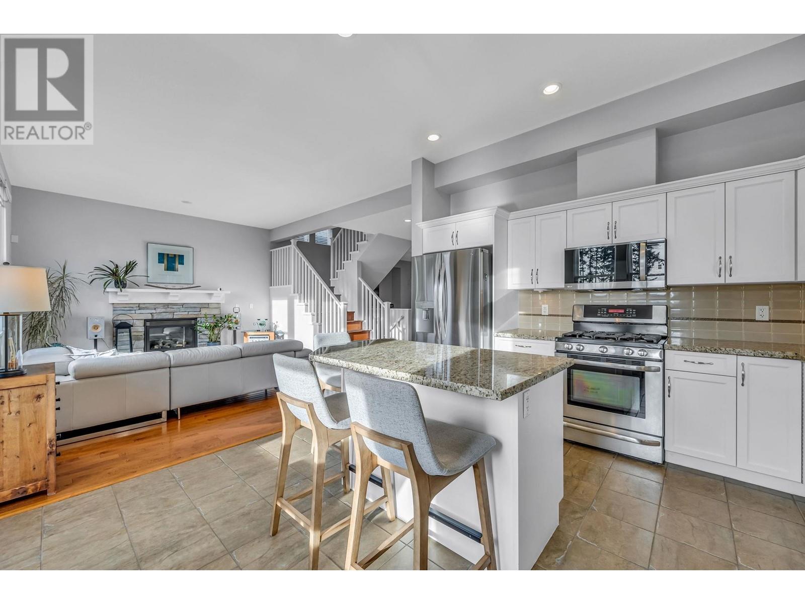 149 Sycamore Drive, Port Moody, British Columbia  V3H 0C4 - Photo 13 - R2983798