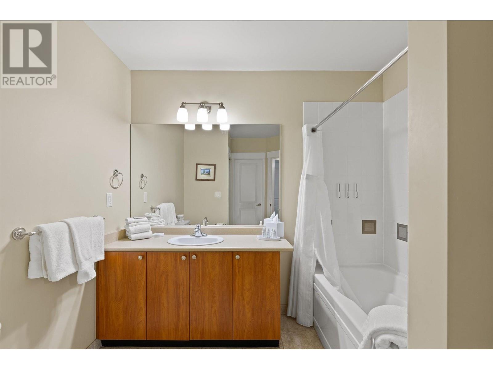 4205 Gellatly Road Unit# 404, West Kelowna, British Columbia  V4T 2K2 - Photo 26 - 10340420