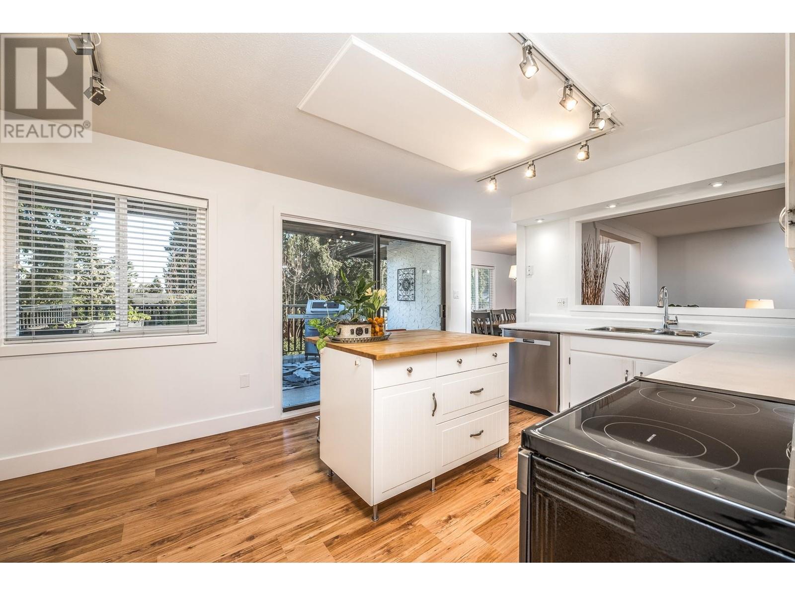 870 Bayview Drive, Delta, British Columbia  V4M 2R4 - Photo 8 - R2983790