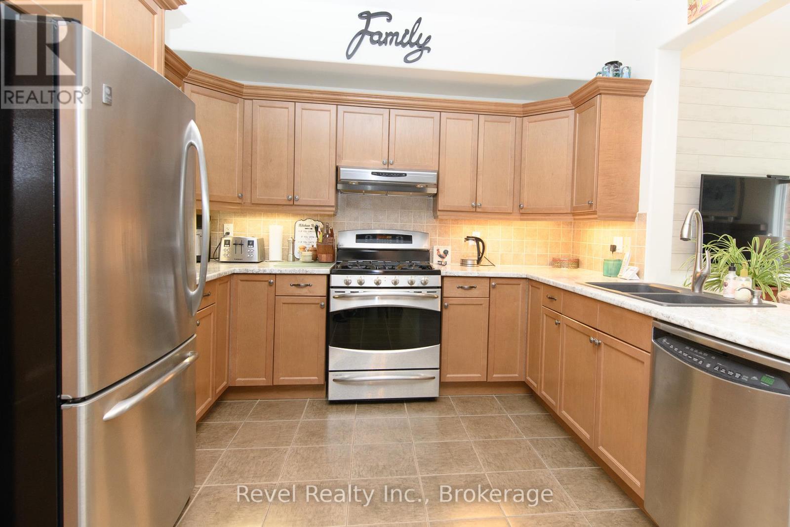 310 Holden Street, Collingwood, Ontario  L9Y 0E1 - Photo 6 - S12051936