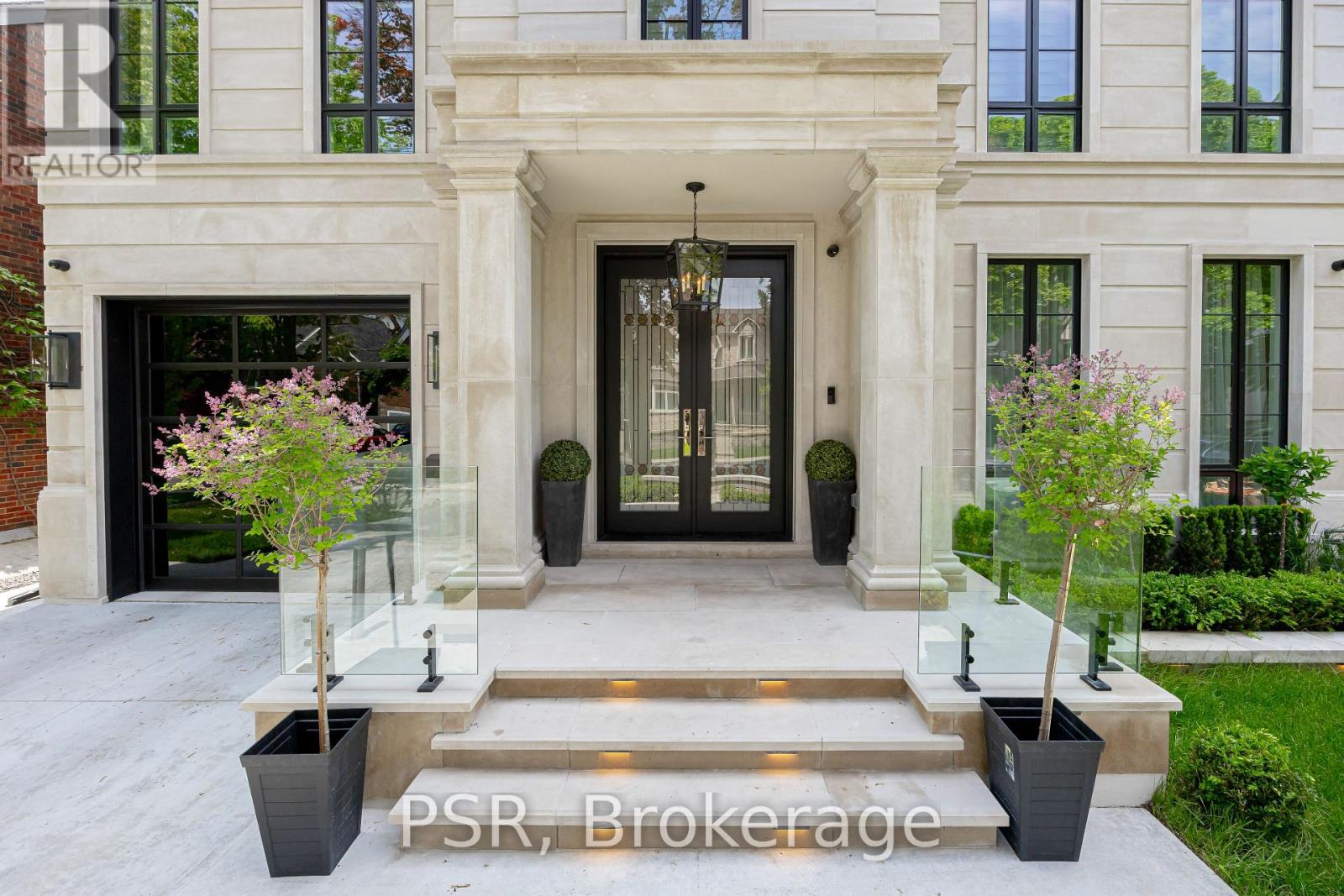 Property at 335 LYTTON BOULEVARD image 2
