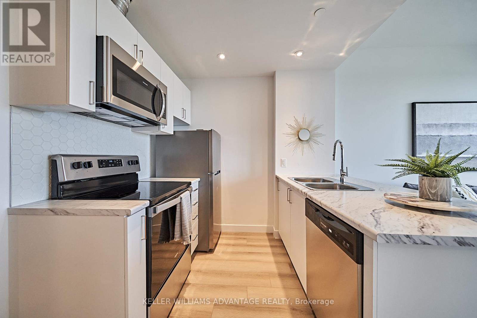 601 - 2382 Kingston Road, Toronto, Ontario  M1N 0C5 - Photo 4 - E12052000