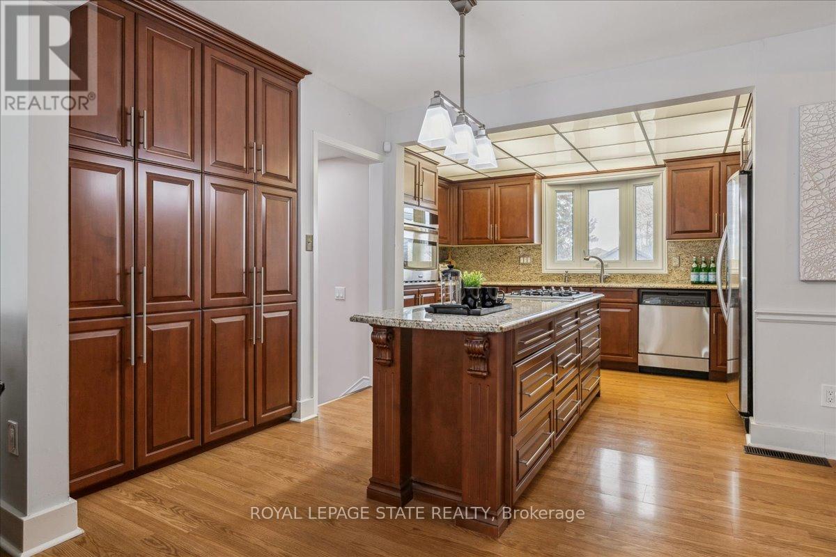 Property at 5 JULIANA CRESCENT image 3