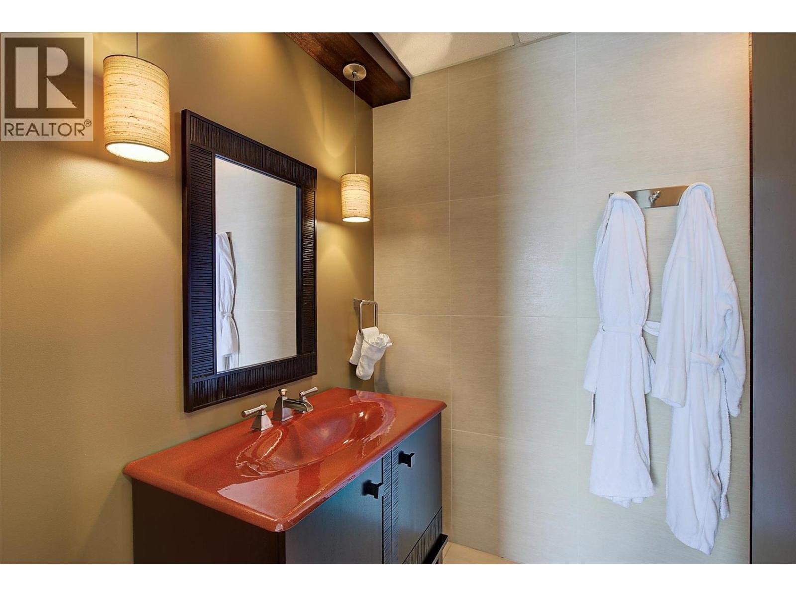 901 Westside Road S Unit# 6, West Kelowna, British Columbia  V1Z 3W9 - Photo 47 - 10339759