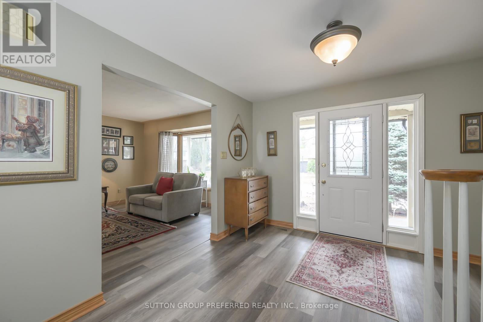 Photo 7 of 35 for 25 Paddock Green Crescent
