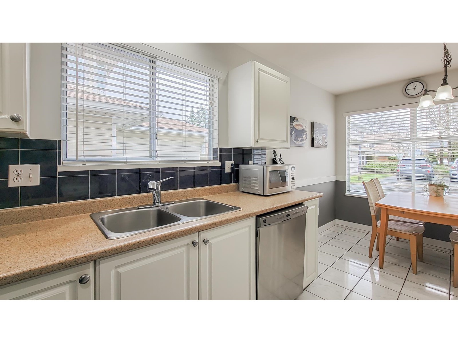56 10038 155 Street, Surrey, British Columbia  V3R 0S2 - Photo 12 - R2981897