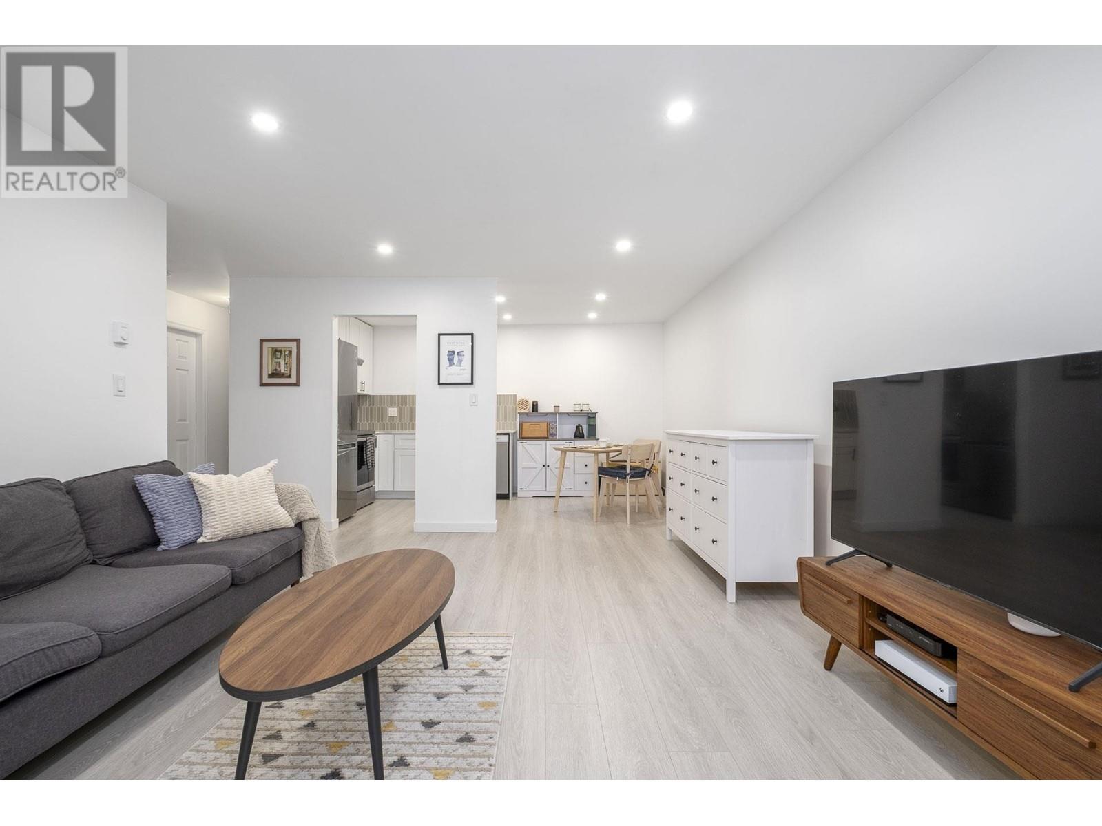 203 145 E 12th Street, North Vancouver, British Columbia  V7L 2J3 - Photo 11 - R2983888