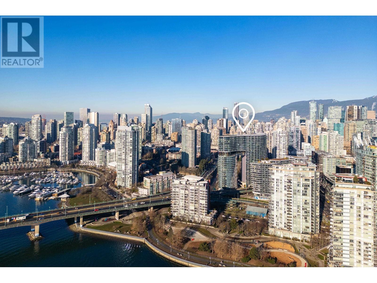 Listing Picture 23 of 28 : 2705 89 NELSON STREET, Vancouver / 溫哥華 - 魯藝地產 Yvonne Lu Group - MLS Medallion Club Member