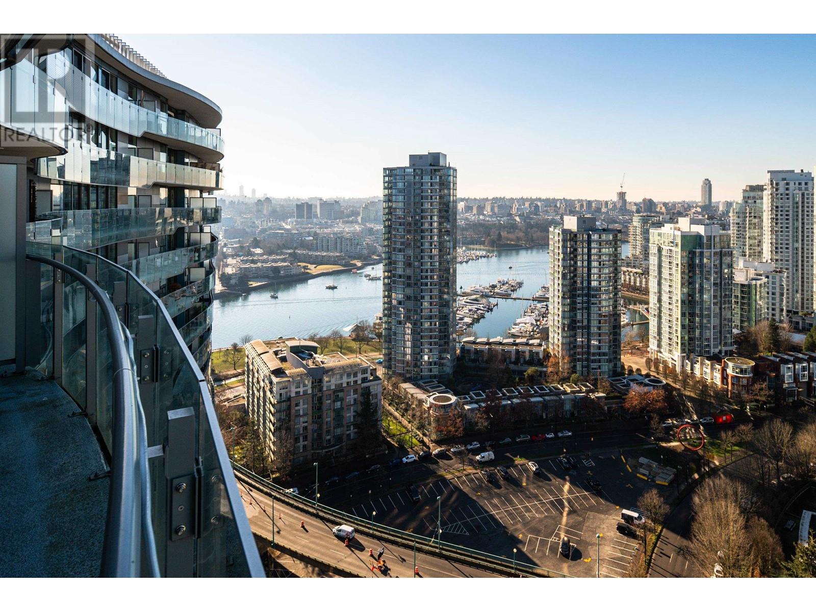 Listing Picture 14 of 28 : 2705 89 NELSON STREET, Vancouver / 溫哥華 - 魯藝地產 Yvonne Lu Group - MLS Medallion Club Member