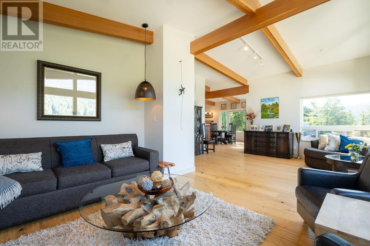 4682 Eastridge Road, North Vancouver, British Columbia  V7G 1K4 - Photo 10 - R2983855