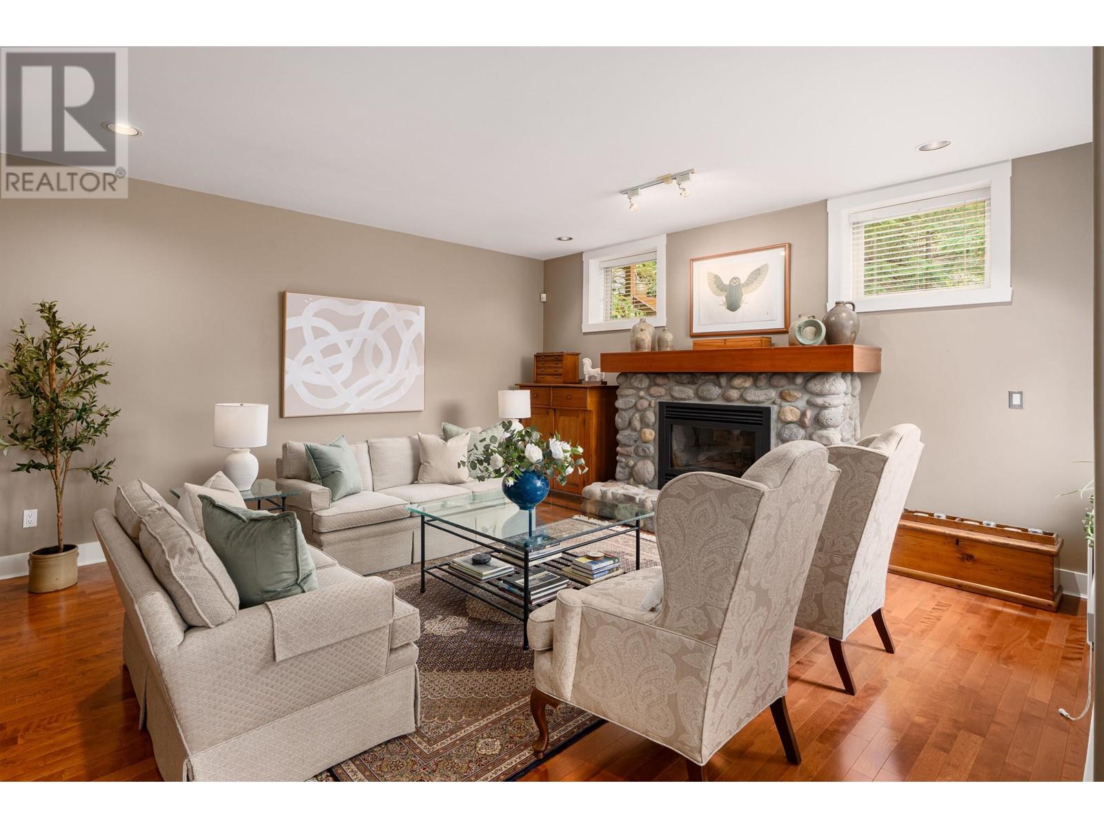 5780 Cranley Drive, West Vancouver, British Columbia  V7W 1S8 - Photo 7 - R2983857