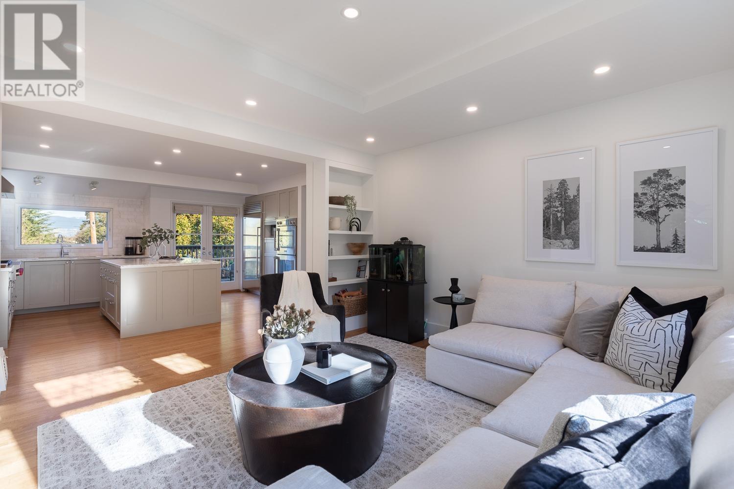 2037 Quilchena Crescent, Vancouver, British Columbia  V6M 1E2 - Photo 4 - R2983866