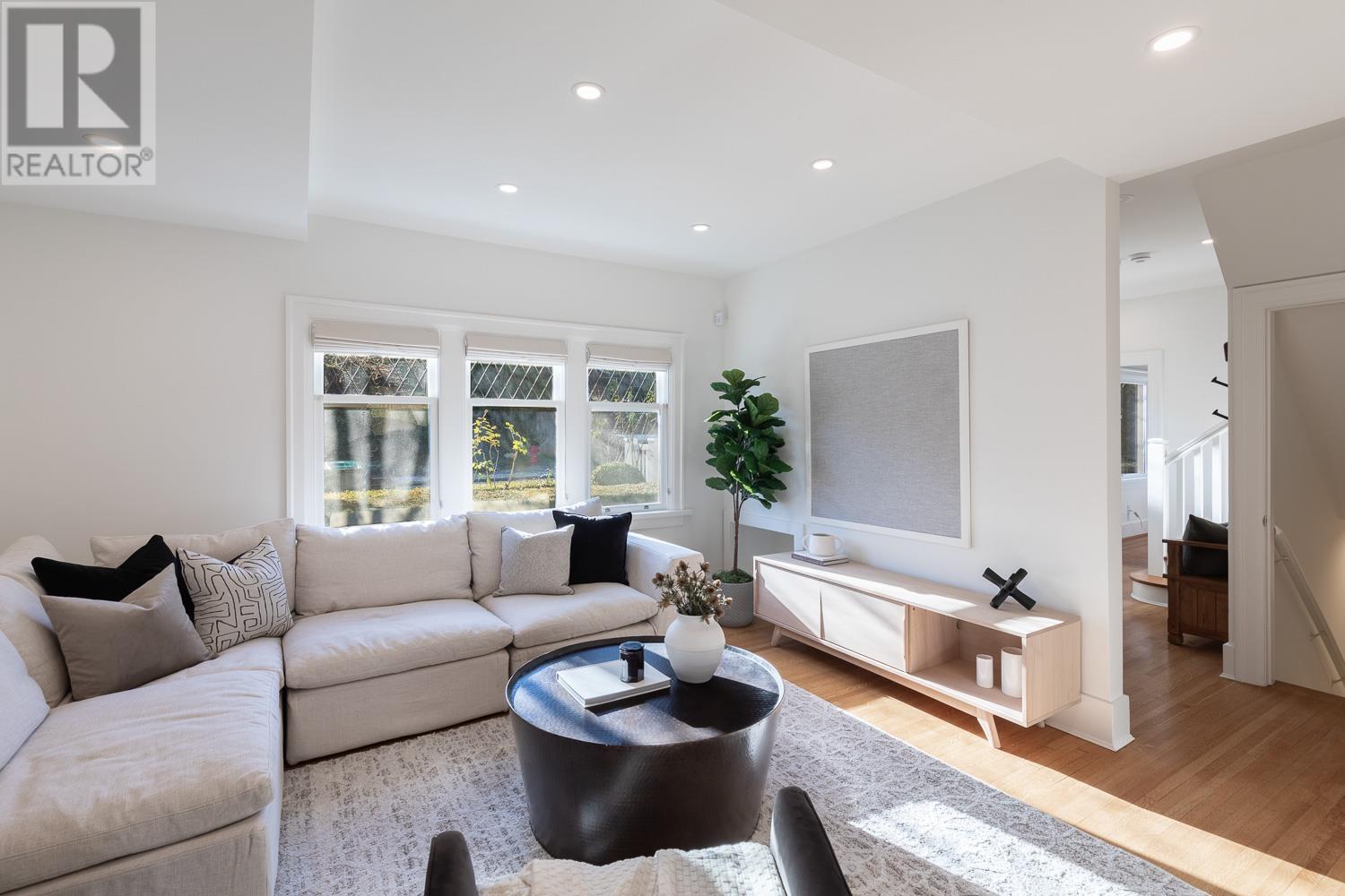 2037 Quilchena Crescent, Vancouver, British Columbia  V6M 1E2 - Photo 5 - R2983866