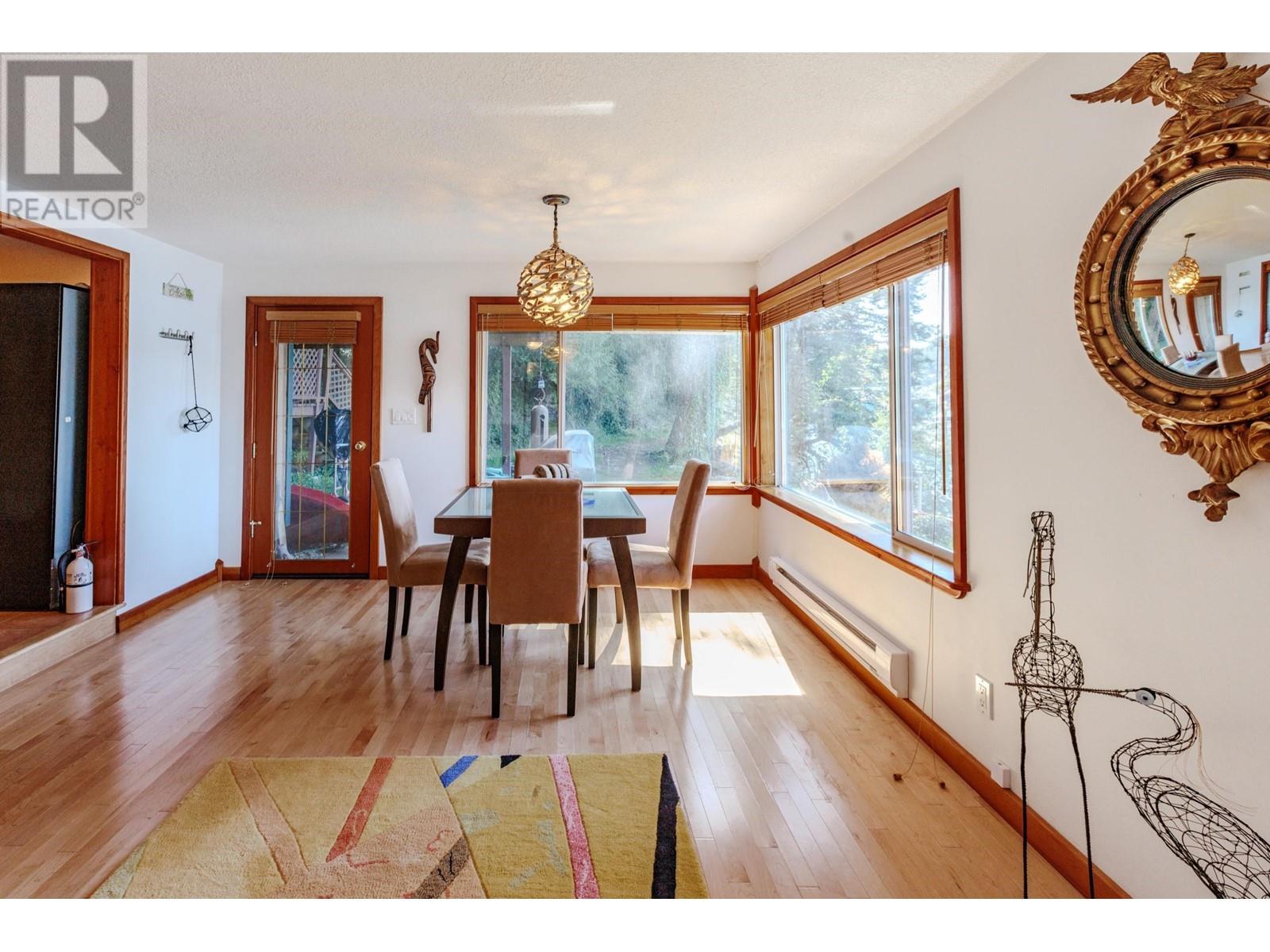 5446 Secret Cove Road, Halfmoon Bay, British Columbia  V7Z 1B7 - Photo 13 - R2983884