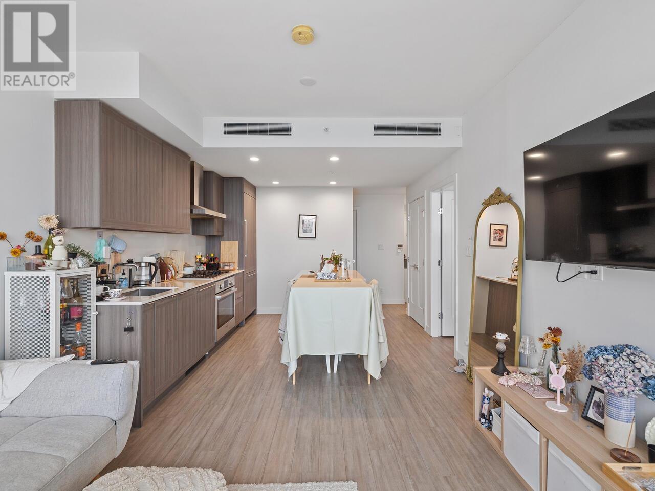 2409 2351 Beta Avenue, Burnaby, British Columbia  V5C 0M2 - Photo 4 - R2975615