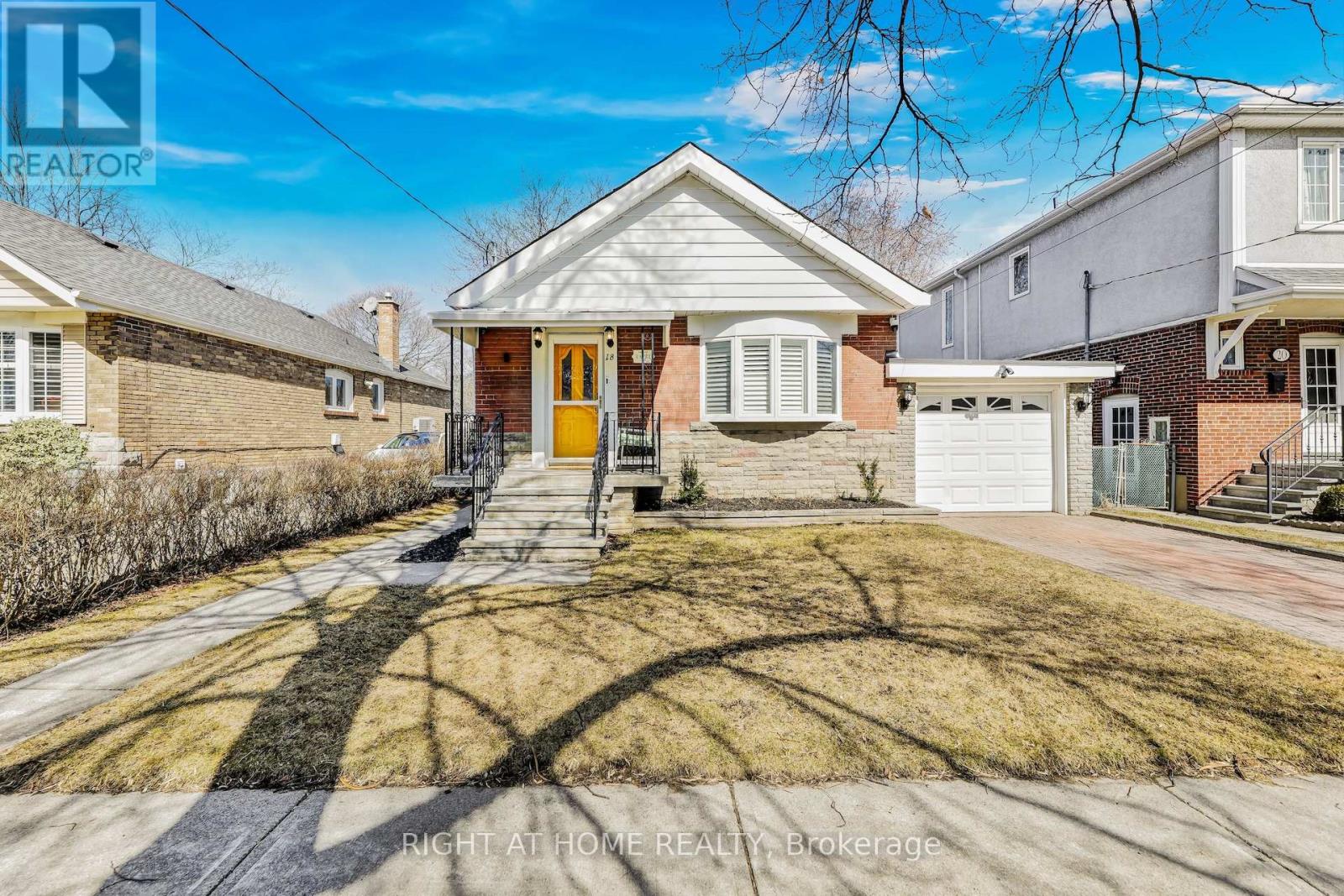 Property at 18 HOLLYDENE ROAD image 1