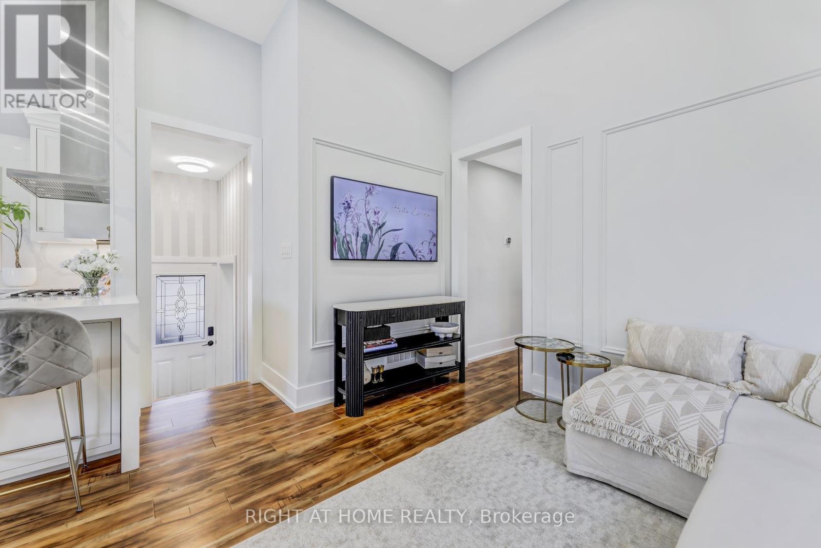 18 Hollydene Road, Toronto, Ontario  M1L 2A6 - Photo 12 - E12052071