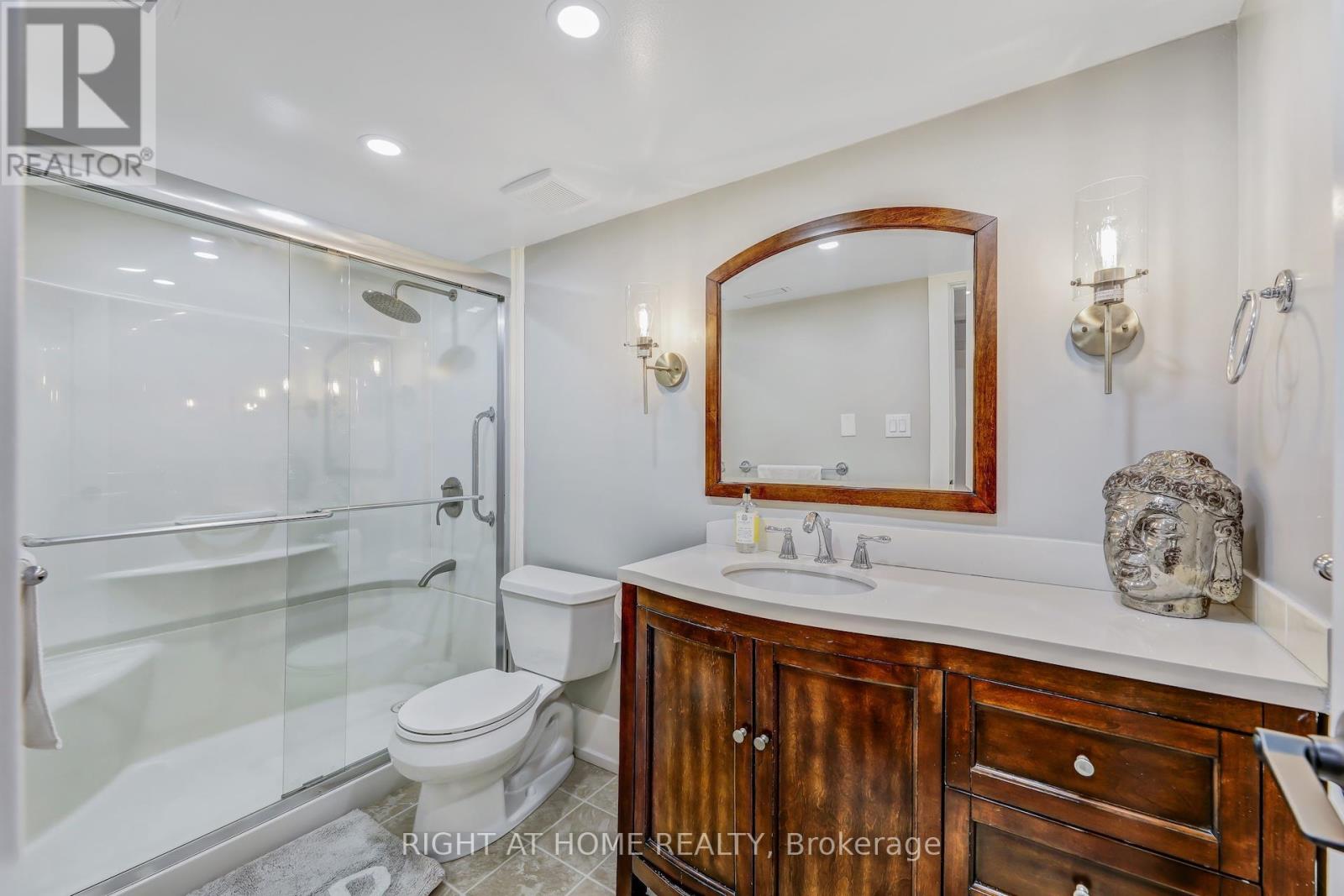 18 Hollydene Road, Toronto, Ontario  M1L 2A6 - Photo 33 - E12052071