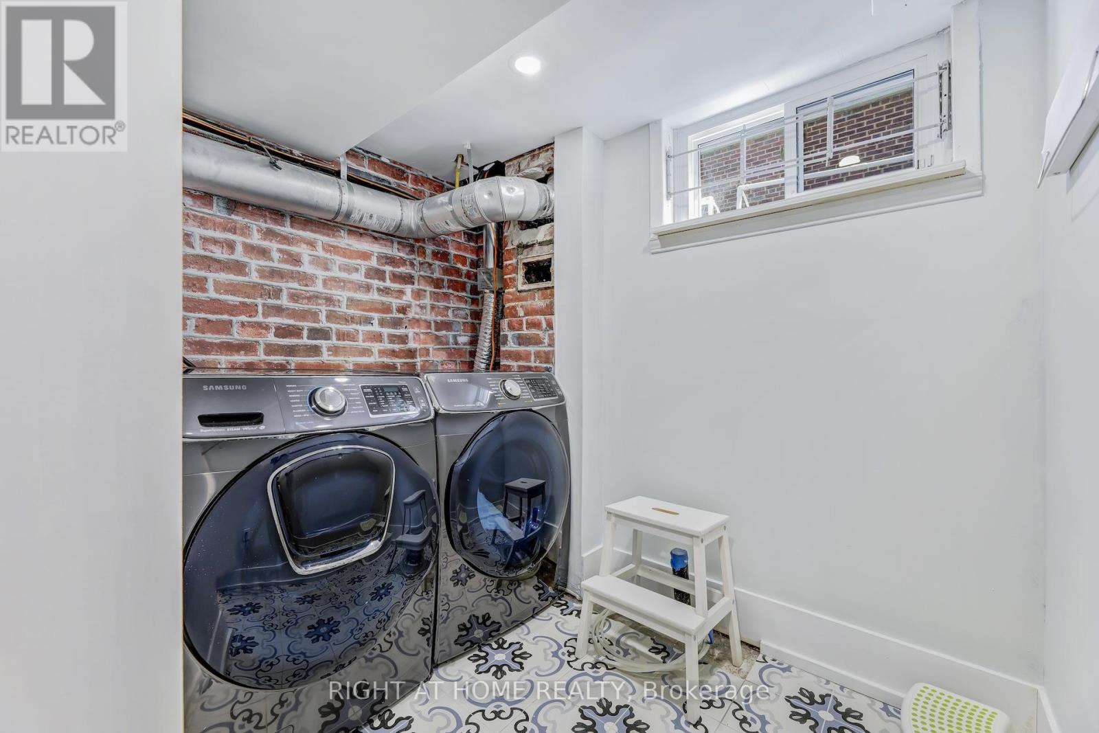 18 Hollydene Road, Toronto, Ontario  M1L 2A6 - Photo 36 - E12052071
