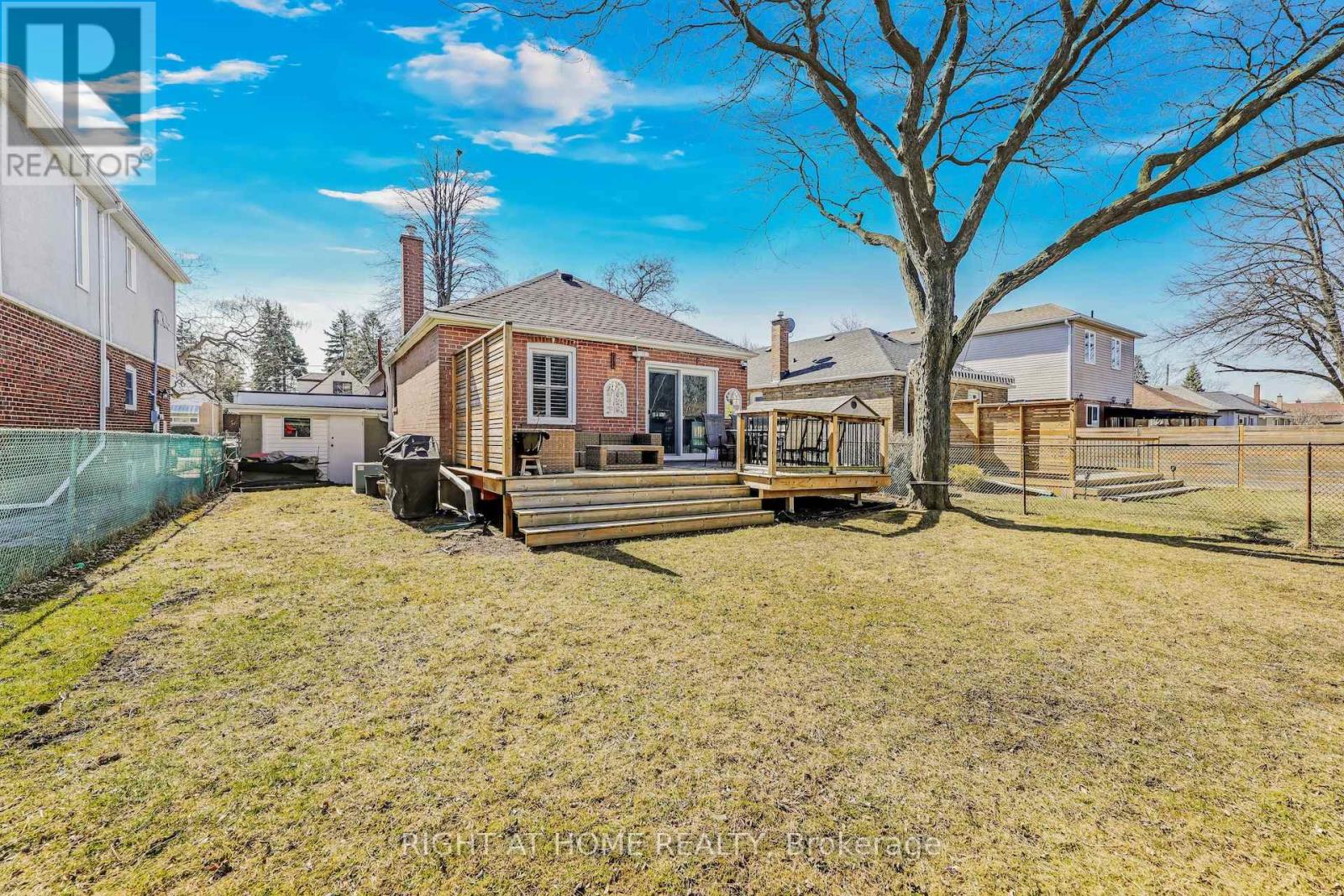 18 Hollydene Road, Toronto, Ontario  M1L 2A6 - Photo 38 - E12052071