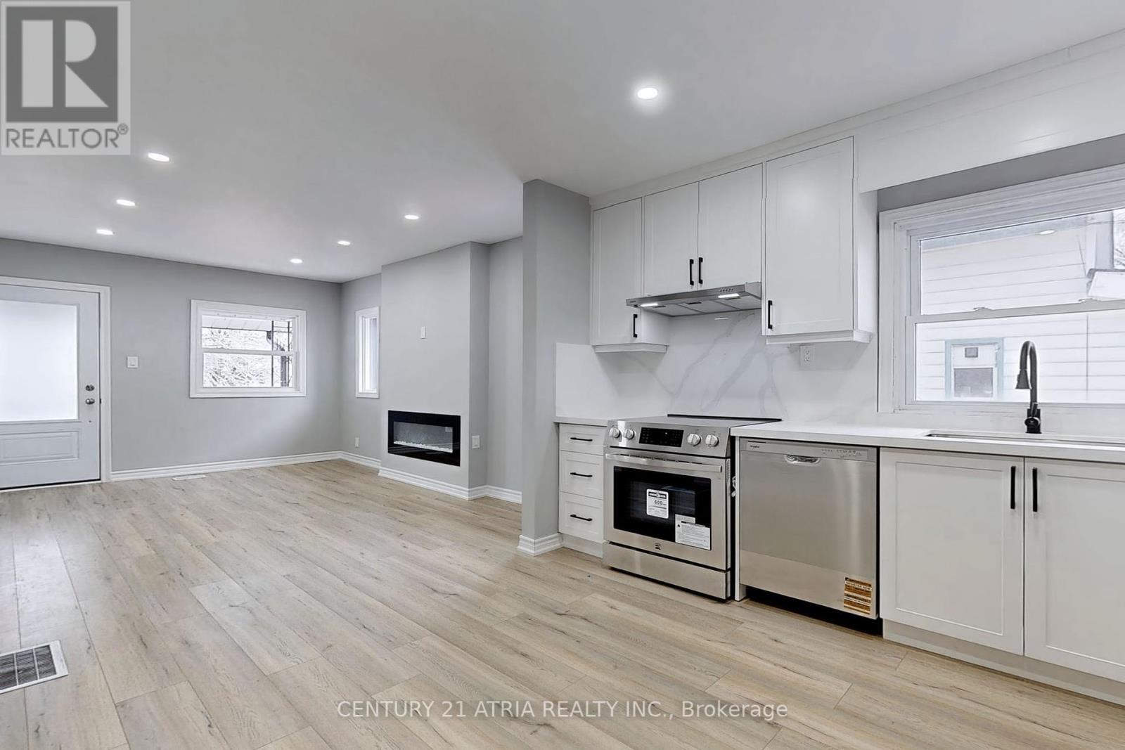 Property at 737 LOCK STREET image 4