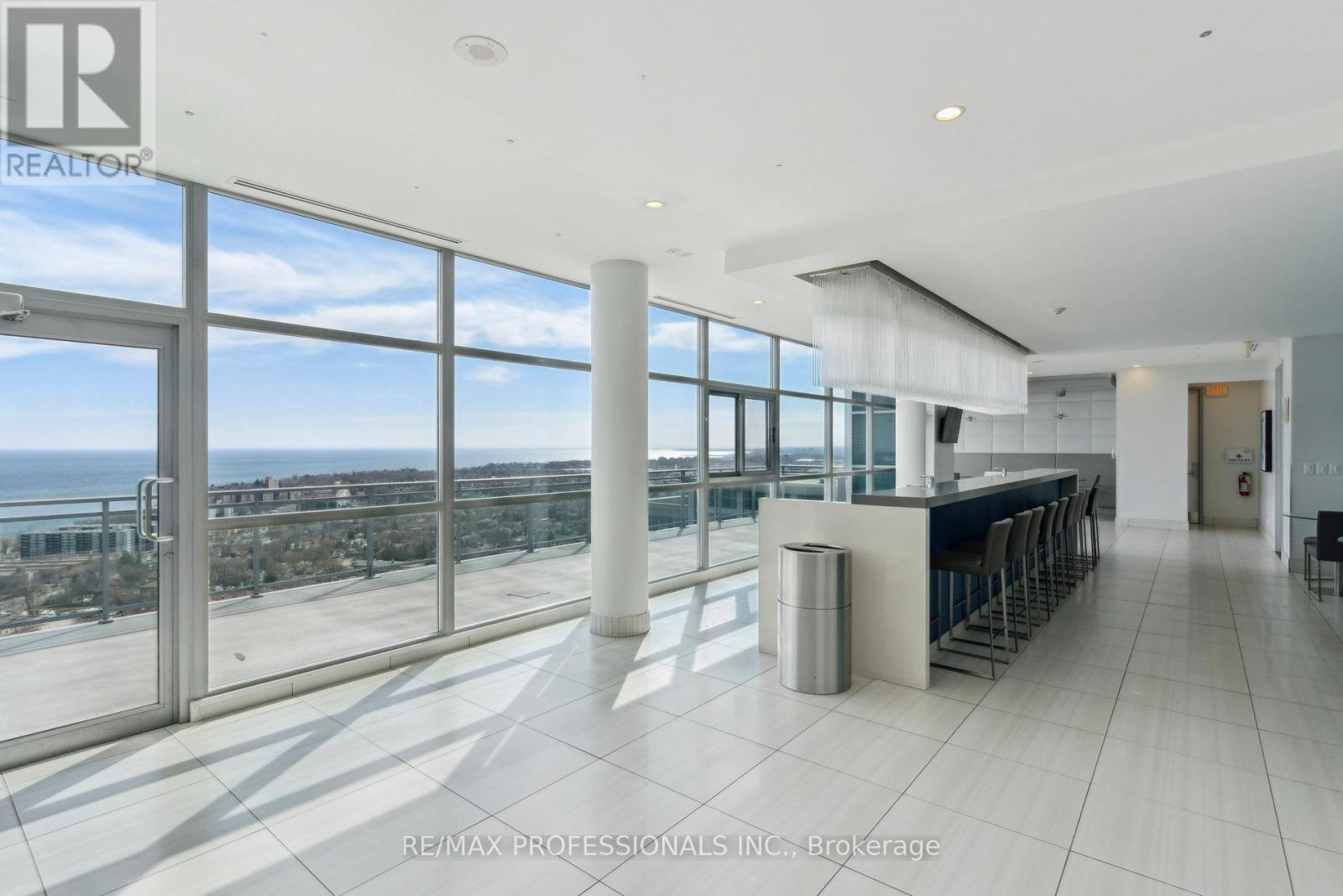 434 - 165 Legion Road N, Toronto, Ontario  M8Y 0A1 - Photo 23 - W12052058