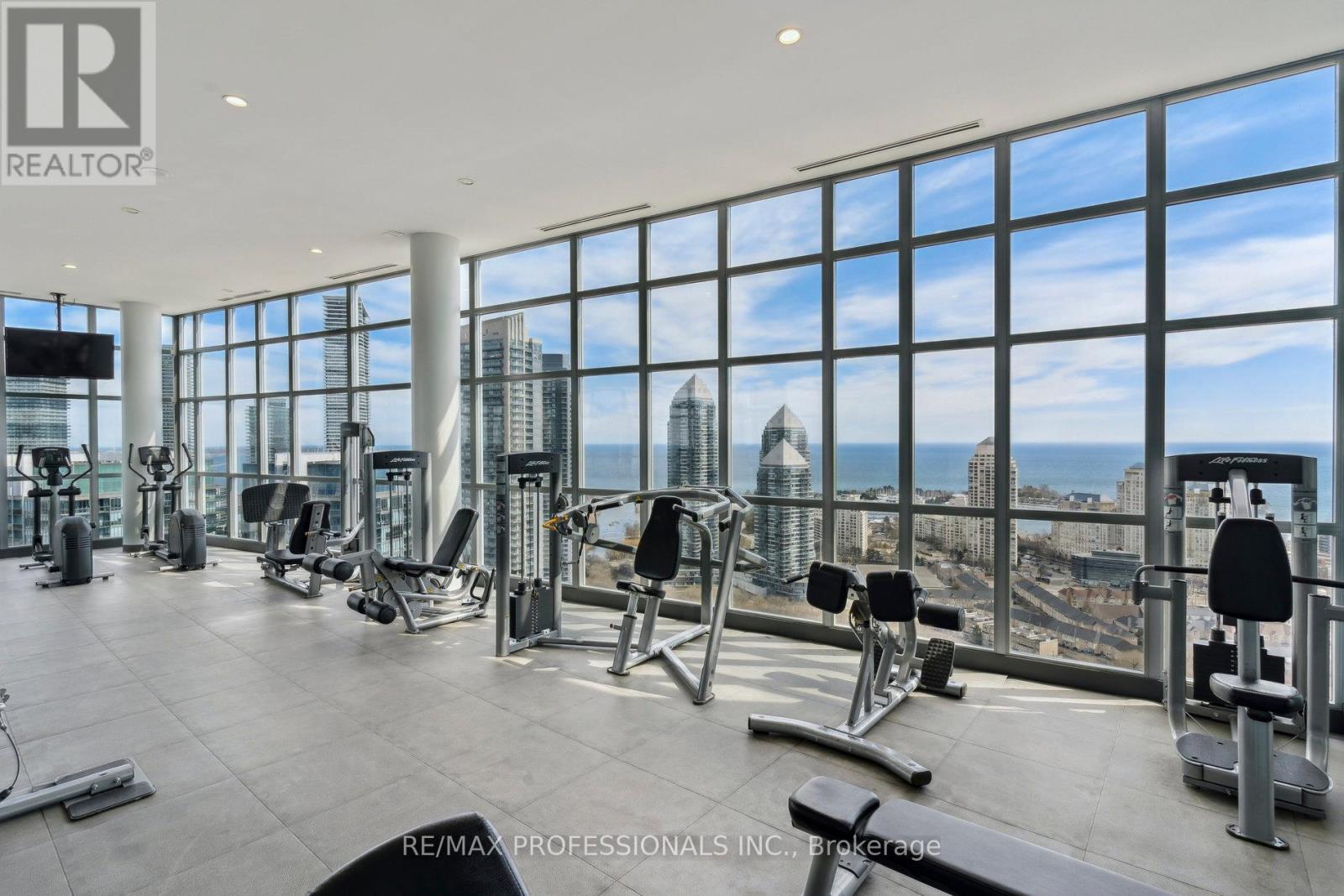 434 - 165 Legion Road N, Toronto, Ontario  M8Y 0A1 - Photo 27 - W12052058